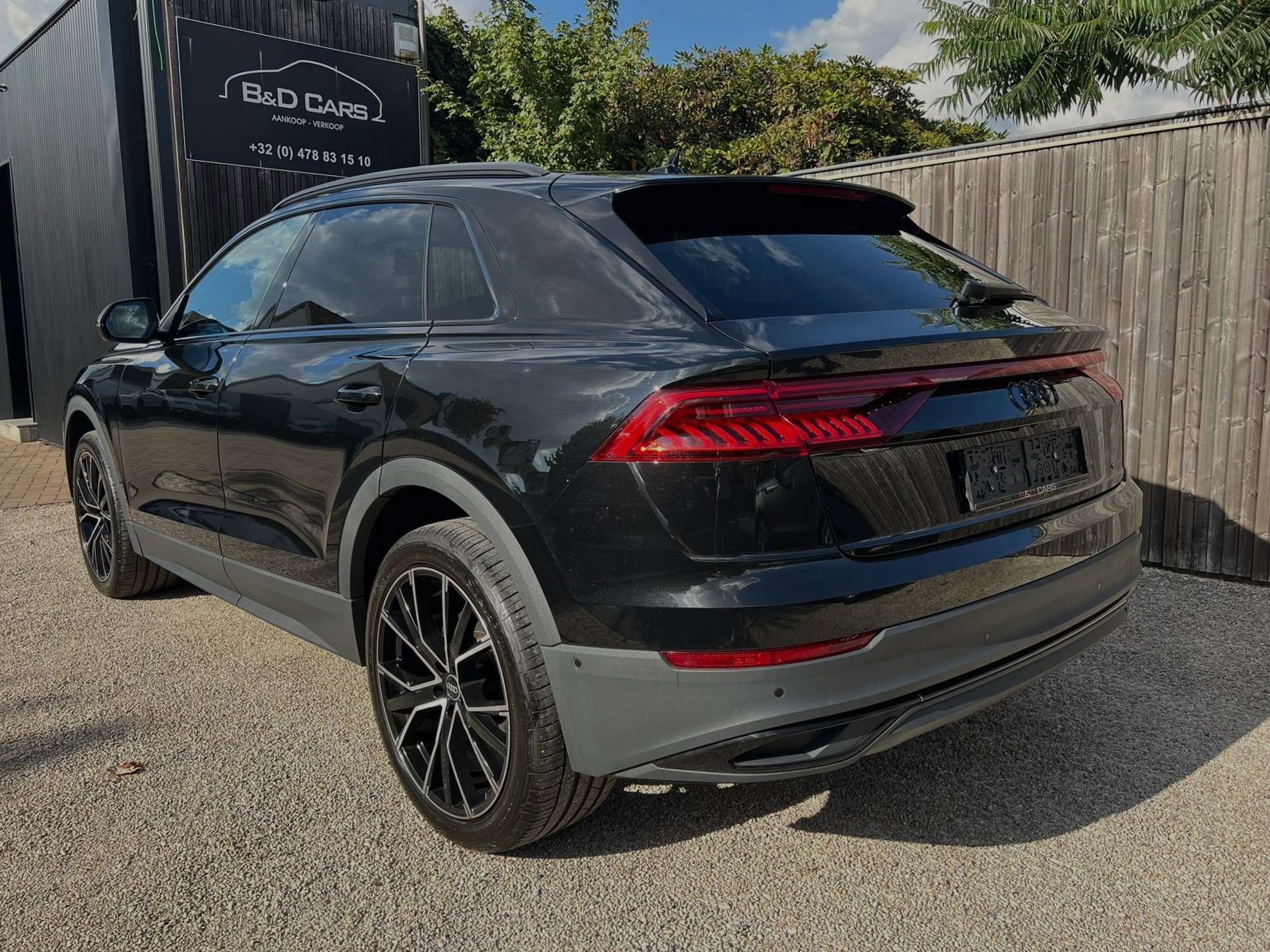 Audi Q8 55 TFSI quattro tiptronic LICHTE VRACHT/UTILITAIRE