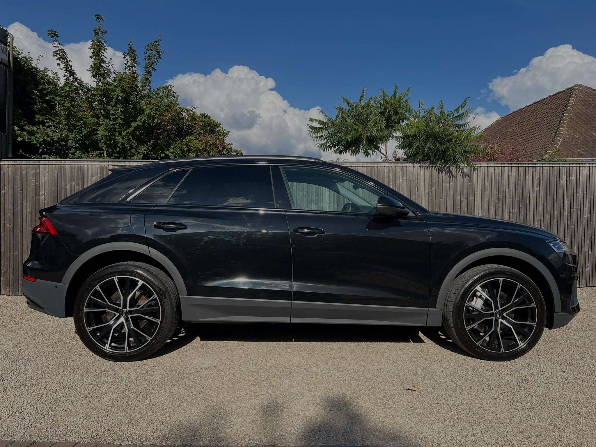 Audi Q8 55 TFSI quattro tiptronic LICHTE VRACHT/UTILITAIRE