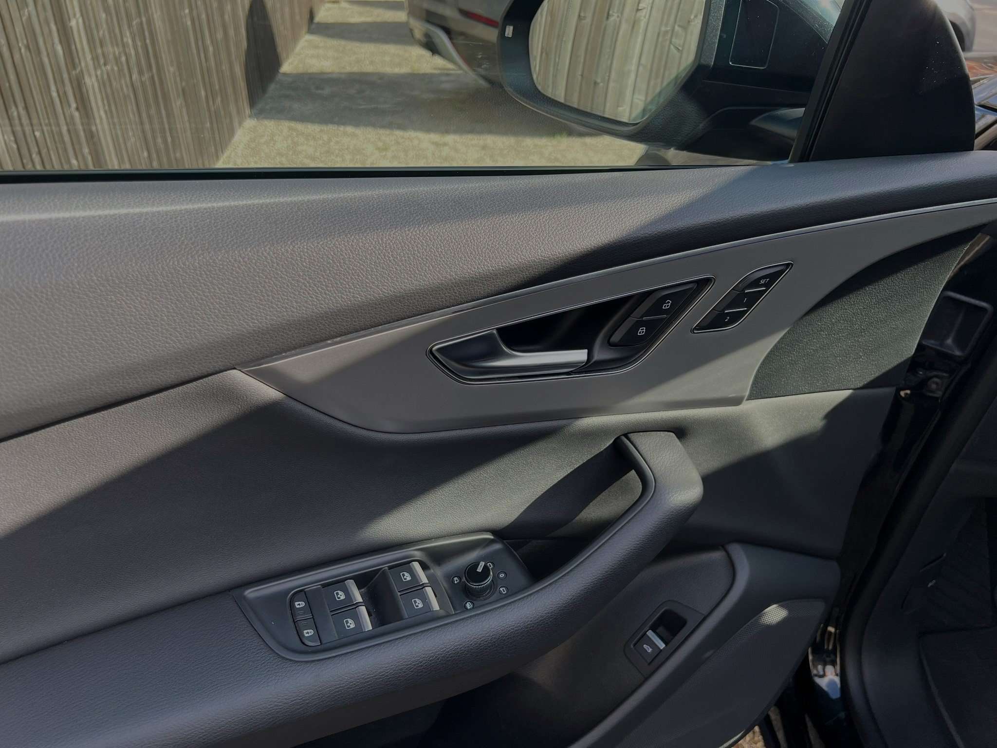 Audi Q8 55 TFSI quattro tiptronic LICHTE VRACHT/UTILITAIRE