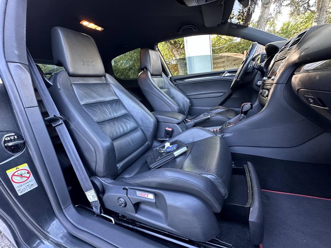 Volkswagen Golf VI 2.0 TSI 210 GTI DSG6 3p
