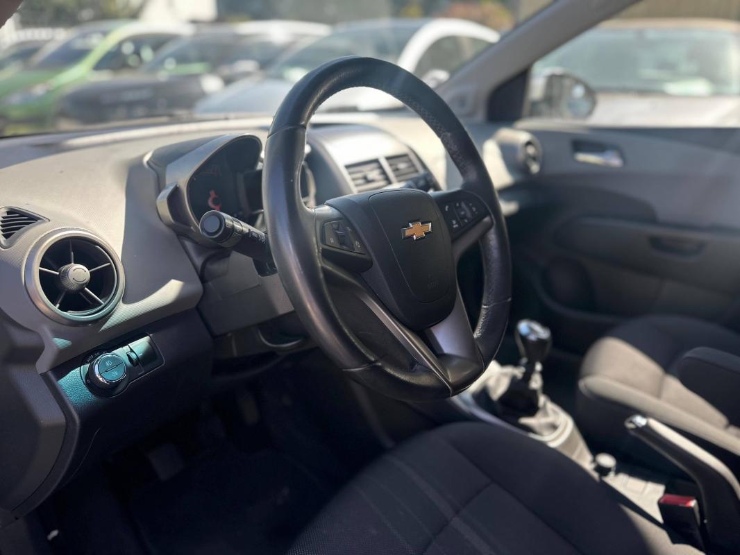 Chevrolet Aveo II 1.4 16v LTZ S&S 5p