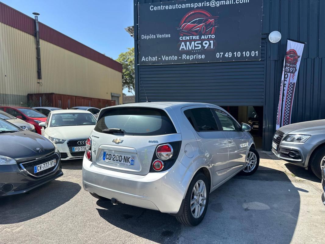 Chevrolet Aveo II 1.4 16v LTZ S&S 5p