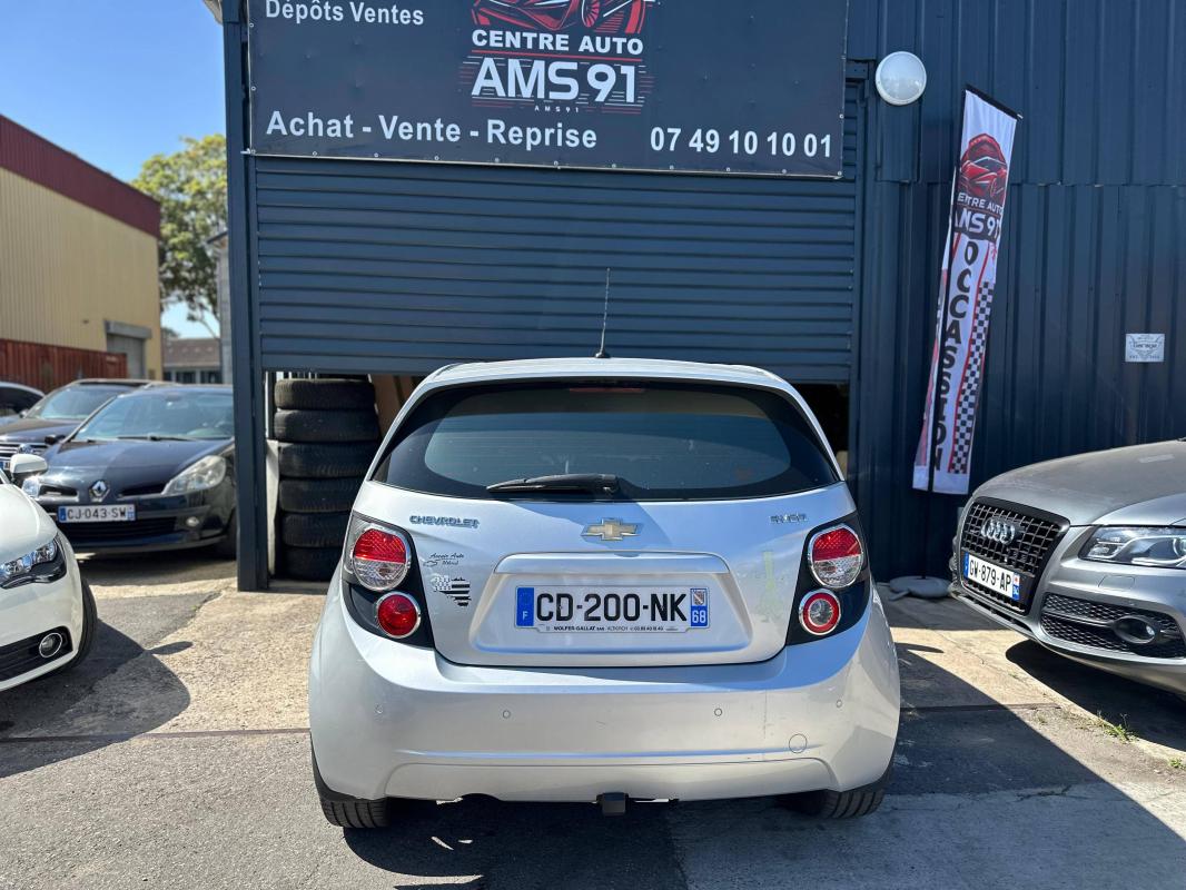 Chevrolet Aveo II 1.4 16v LTZ S&S 5p