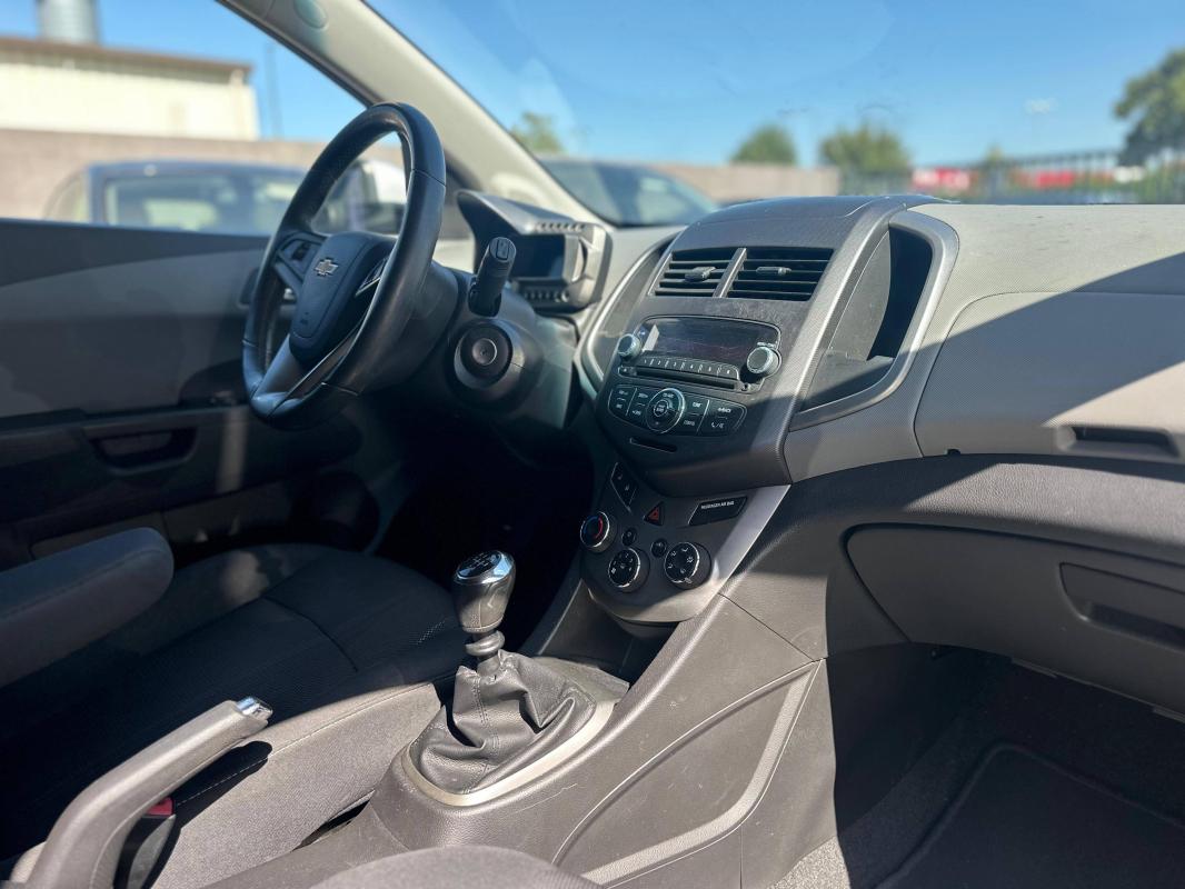 Chevrolet Aveo II 1.4 16v LTZ S&S 5p