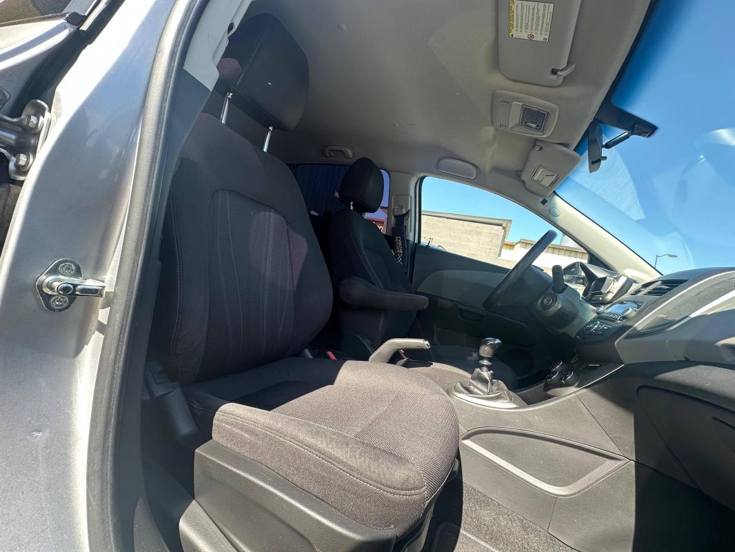 Chevrolet Aveo II 1.4 16v LTZ S&S 5p