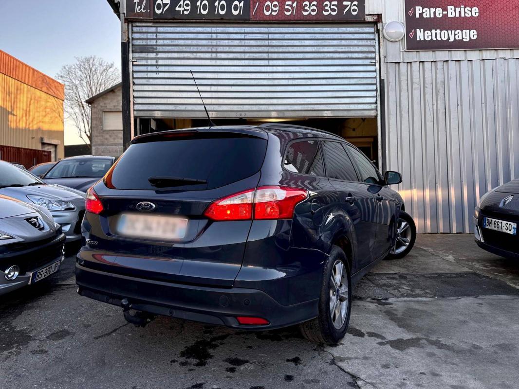 Ford Focus II 1.6 TDCi 115ch FAP Stop&Start Titanium X