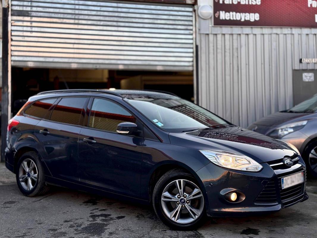 Ford Focus II 1.6 TDCi 115ch FAP Stop&Start Titanium X