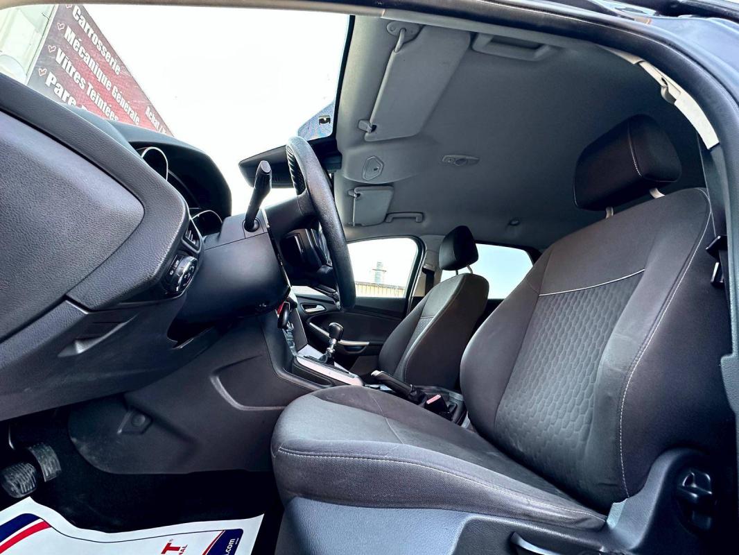Ford Focus II 1.6 TDCi 115ch FAP Stop&Start Titanium X