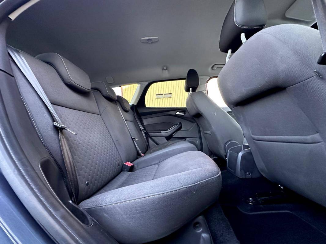 Ford Focus II 1.6 TDCi 115ch FAP Stop&Start Titanium X