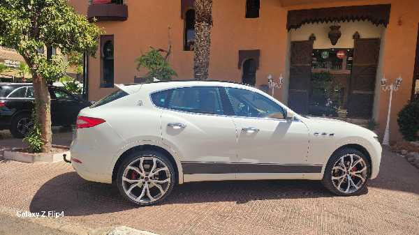 Maserati Levante 3.0 V6 DIESEL 18CV GRANSPORT AUTO