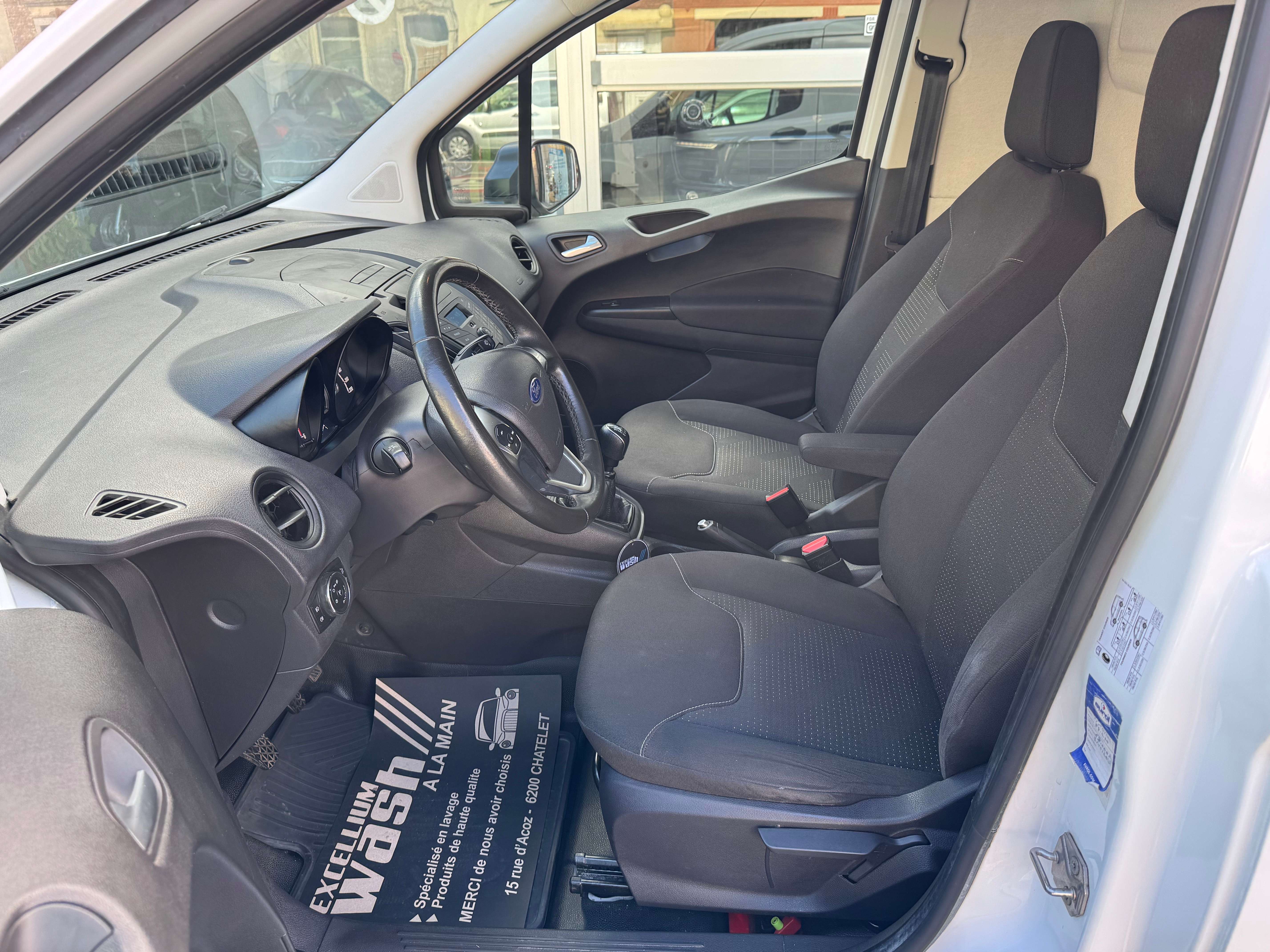 Ford Transit Courier 1.5 TDCi 2place Airco