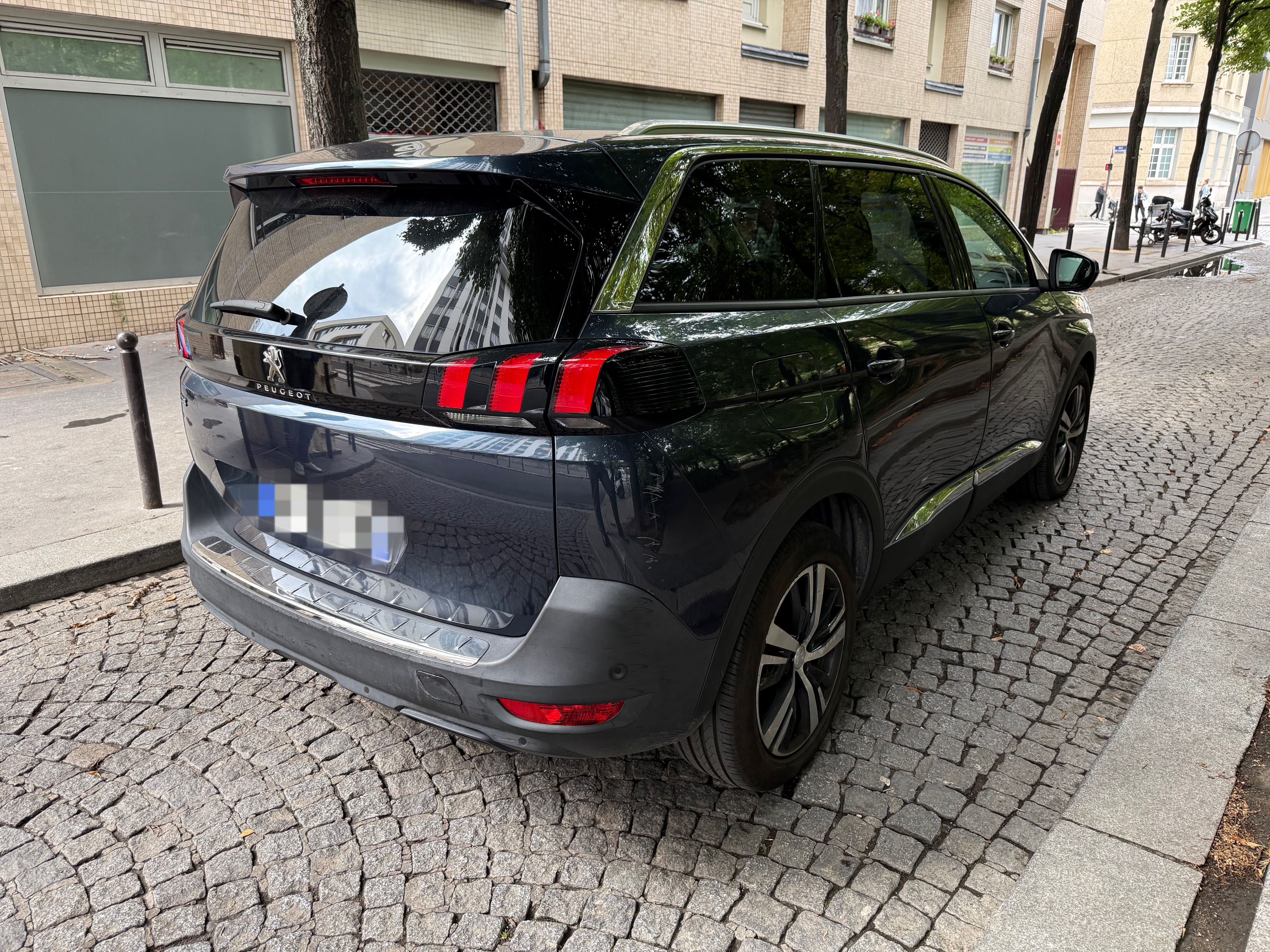 Peugeot 5008 II 1.2 PURETECH 130 S&amp;S 7CV ALLURE BUSINESS EAT8