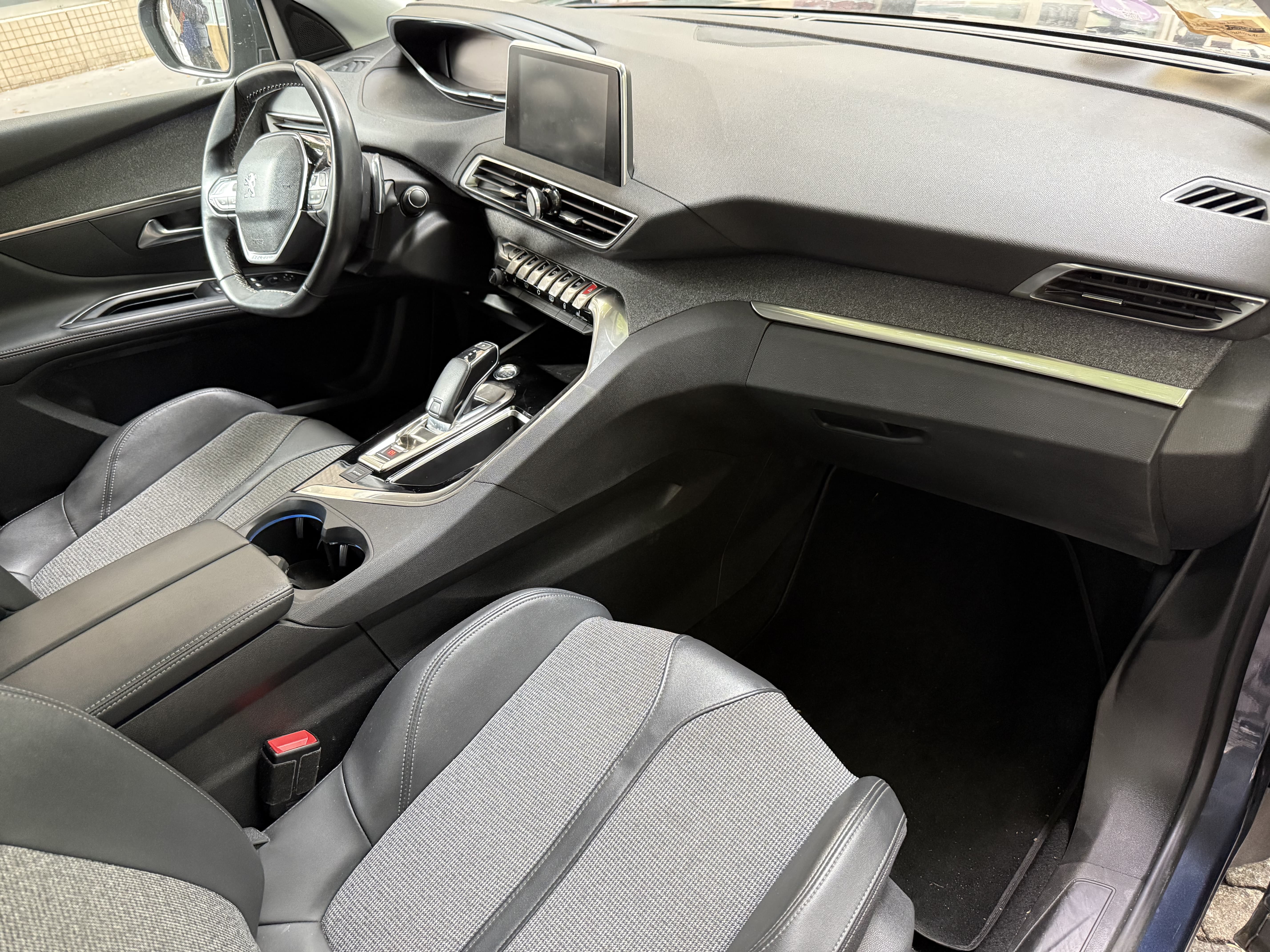 Peugeot 5008 II 1.2 PURETECH 130 S&amp;S 7CV ALLURE BUSINESS EAT8