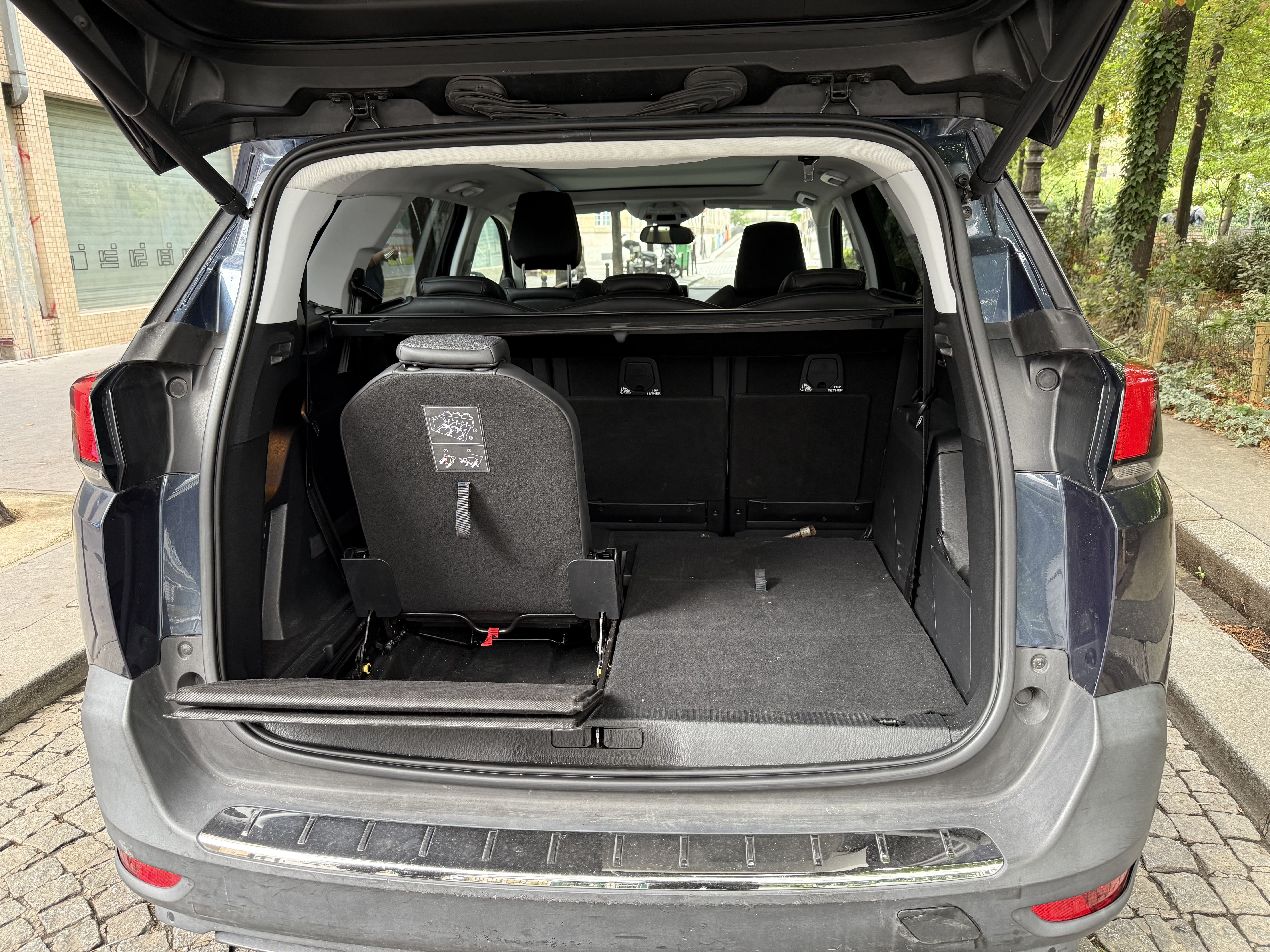 Peugeot 5008 II 1.2 PURETECH 130 S&amp;S 7CV ALLURE BUSINESS EAT8