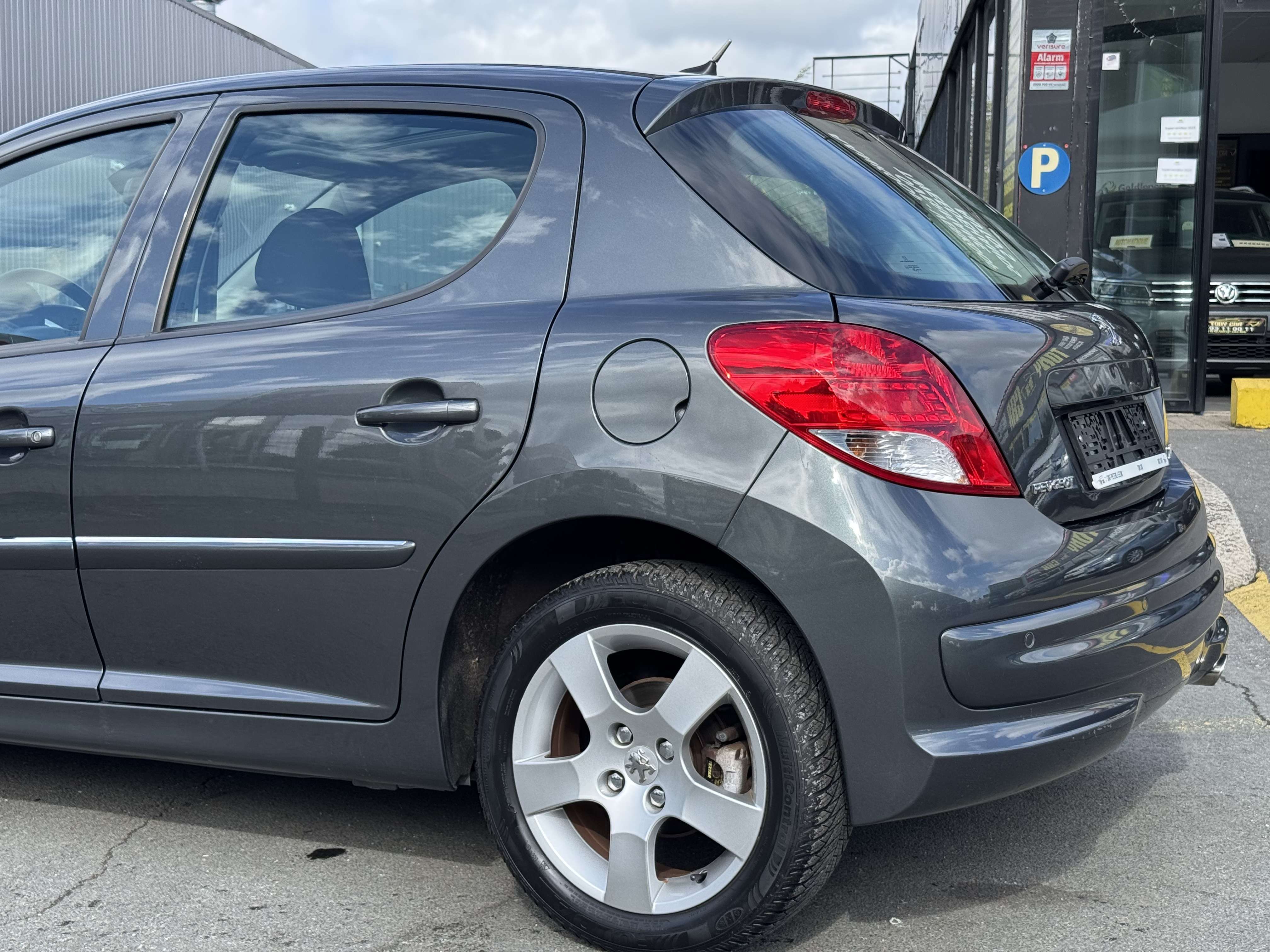 Peugeot 207 1.6i 16v✅113782km✅toit panoramique/Aico digita