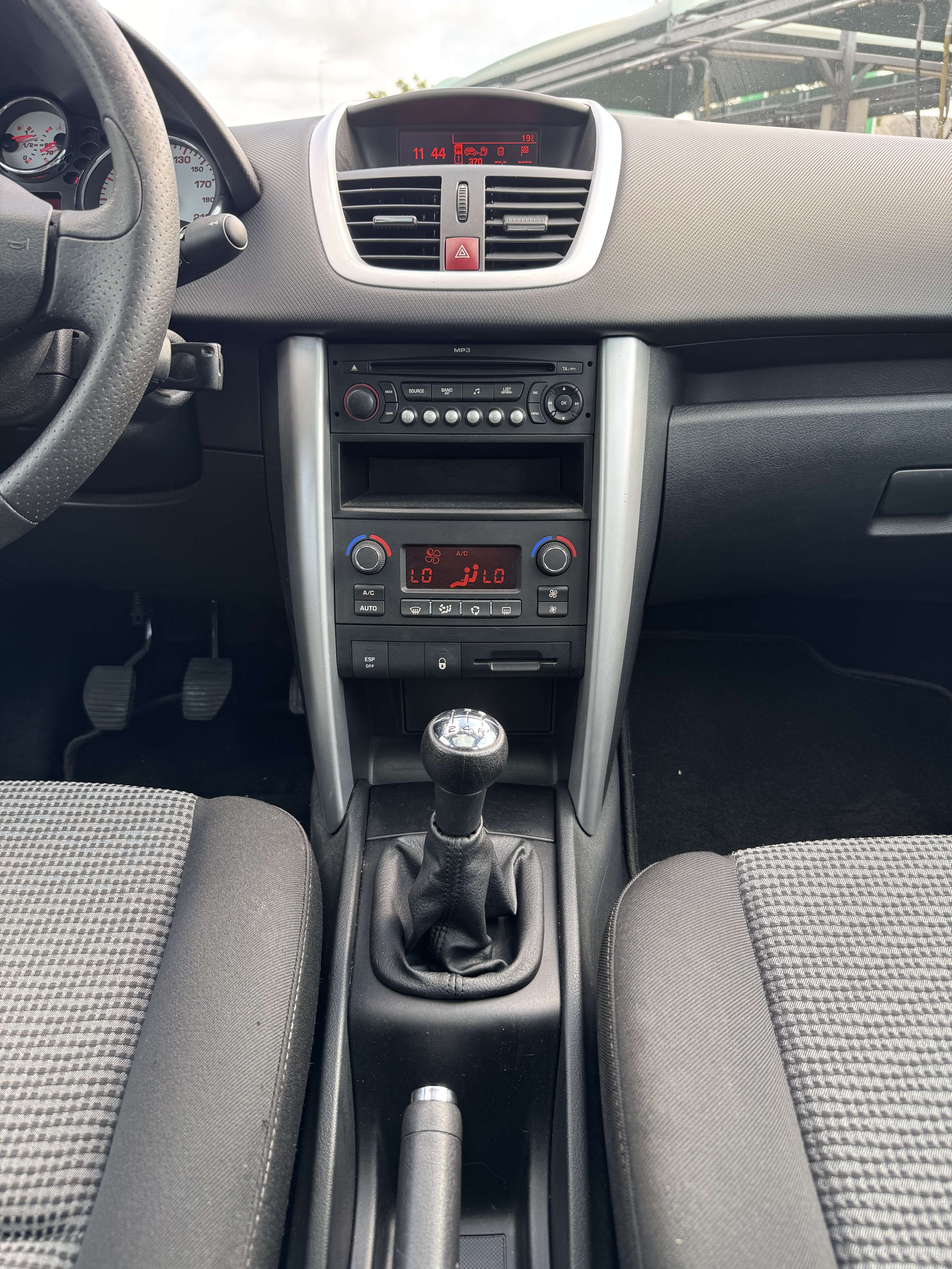 Peugeot 207 1.6i 16v✅113782km✅toit panoramique/Aico digita