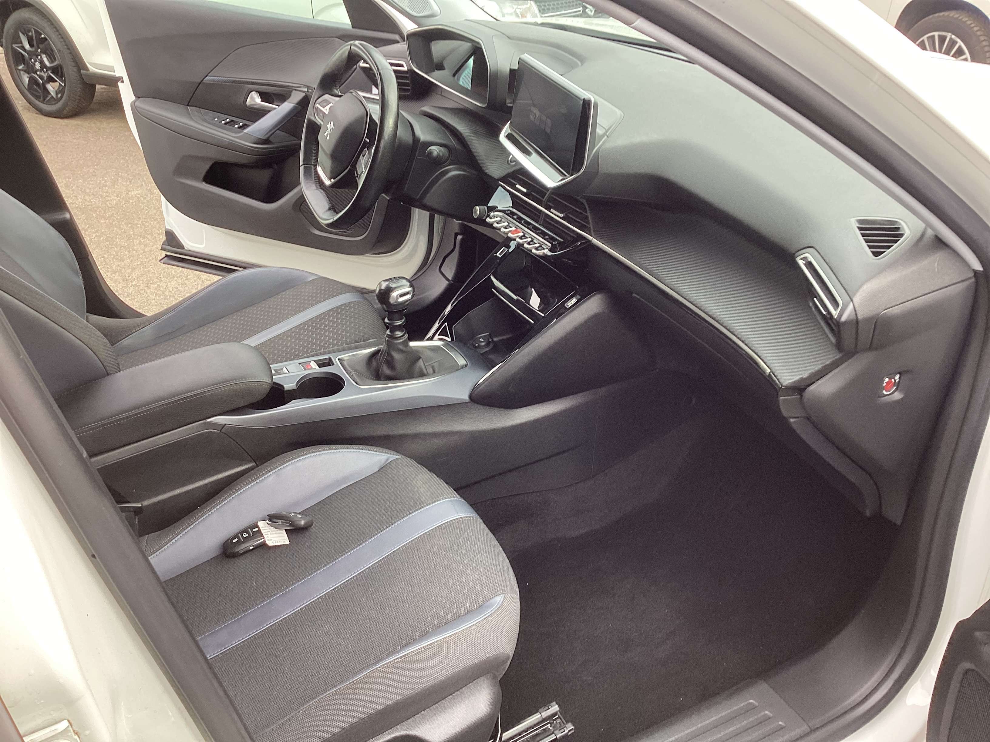 Peugeot 2008 2008 1.2 turbo 130cv Allure S