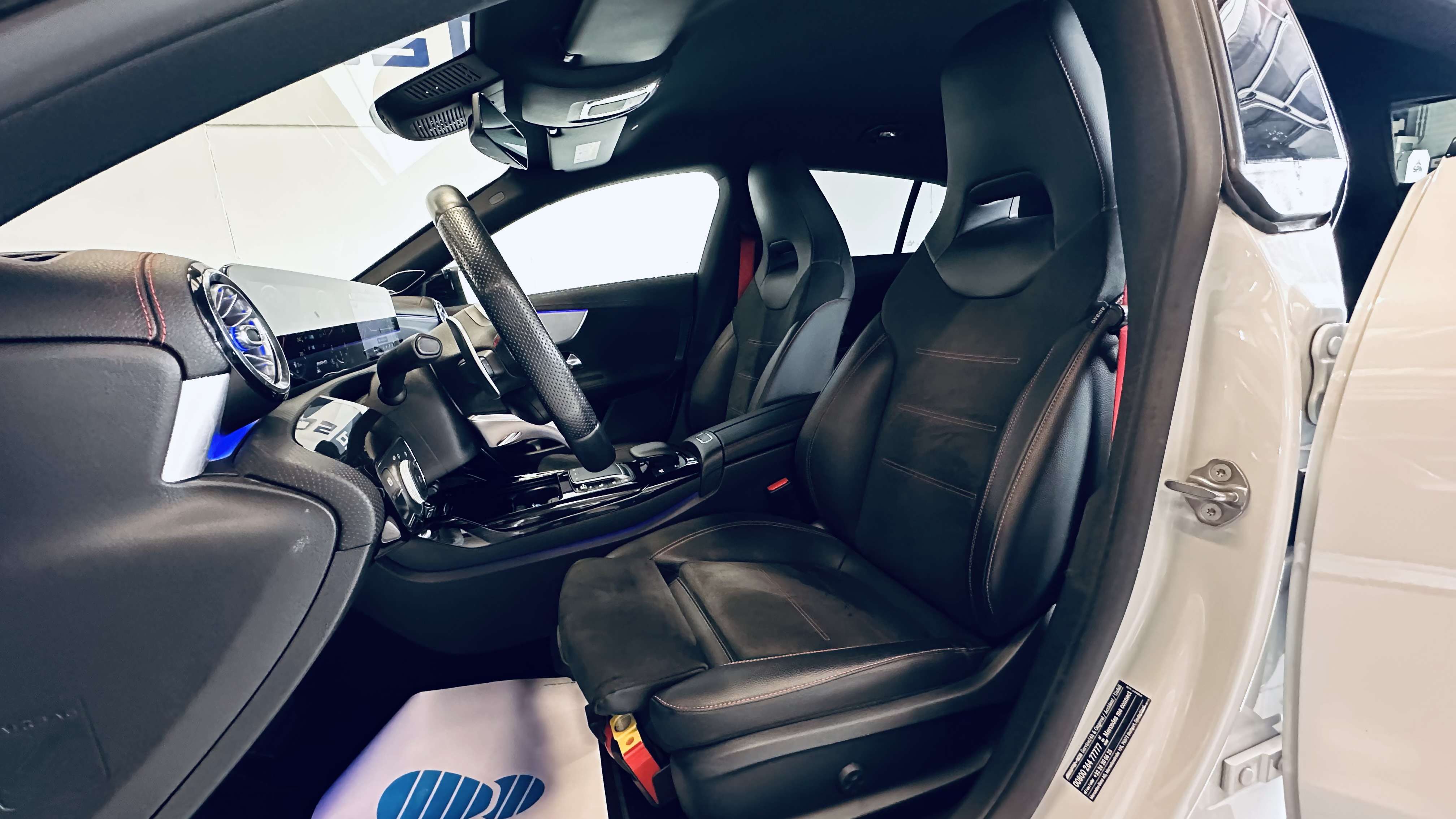 Mercedes-Benz CLA 35 AMG 4-Matic BOITE AUTO PALETTE CAMERA PDC NAVI BIZONE