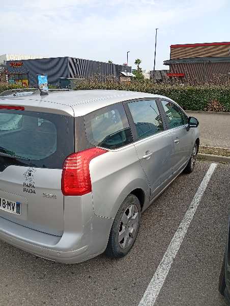 Peugeot 5008 1.6 HDI 110 FAP PREMIUM PACK BMP6