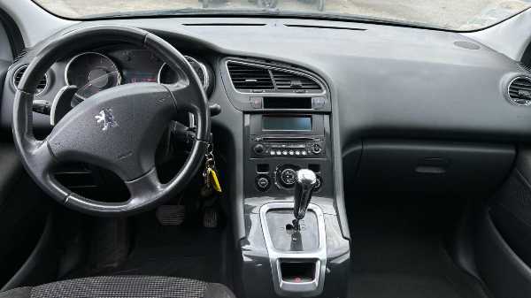 Peugeot 5008 1.6 HDI 110 FAP PREMIUM PACK BMP6