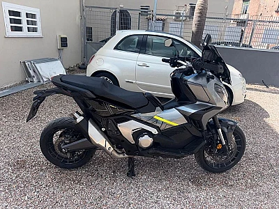 HONDA X-ADV