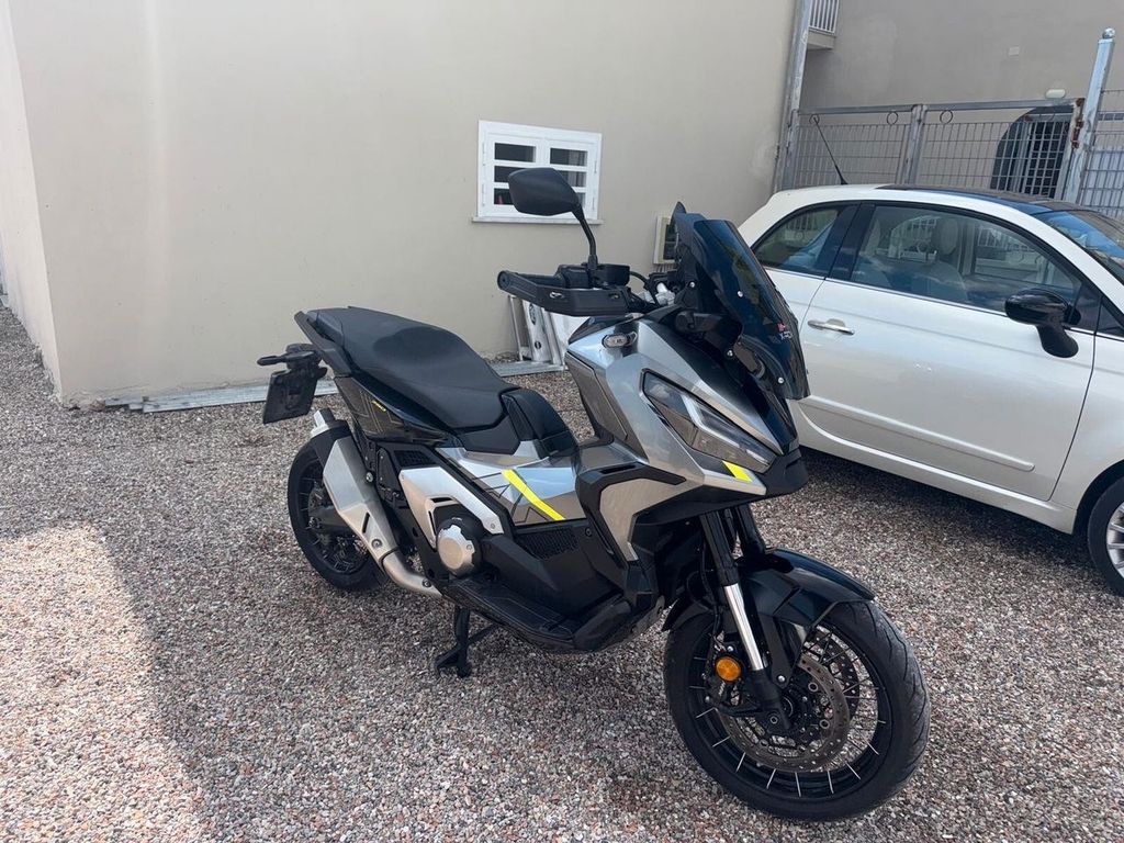 HONDA X-ADV