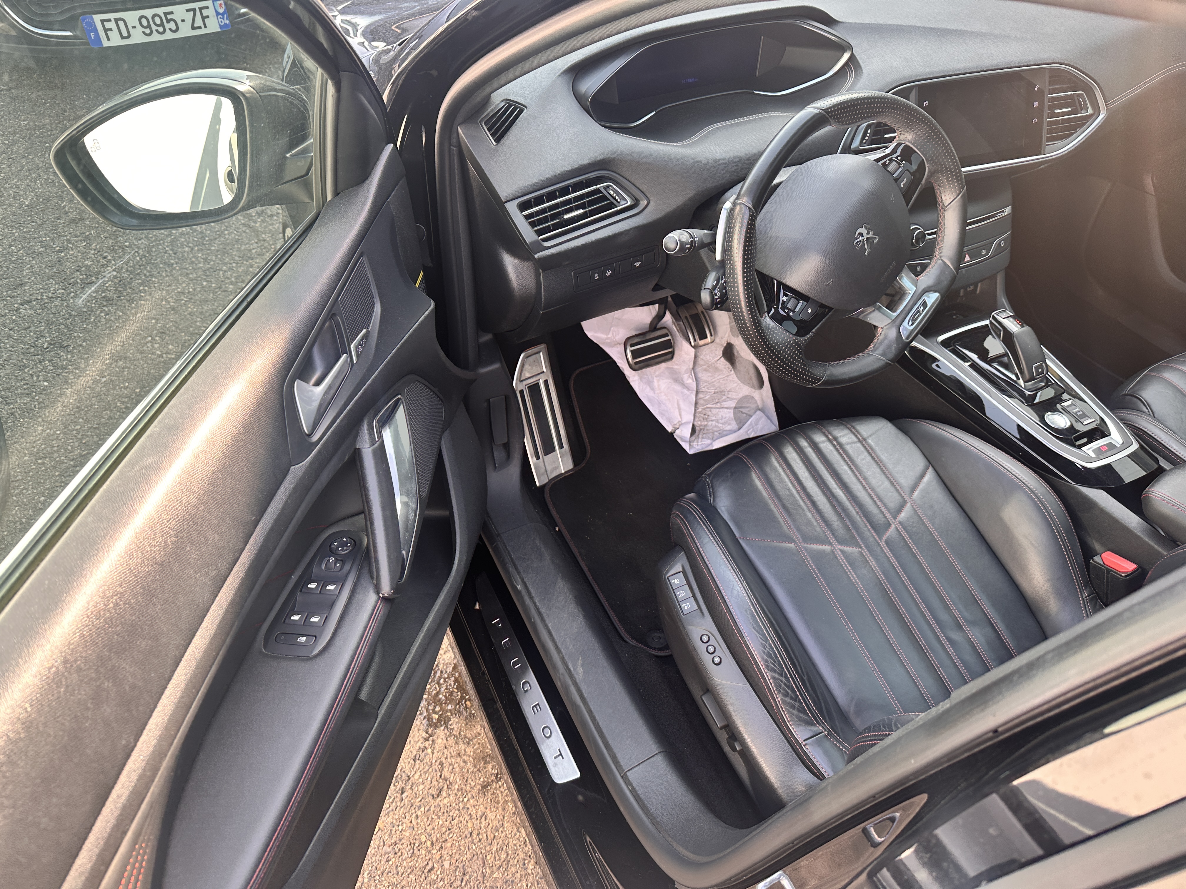 Peugeot 308 III 1.5 BLUEHDI 130 GT EAT8