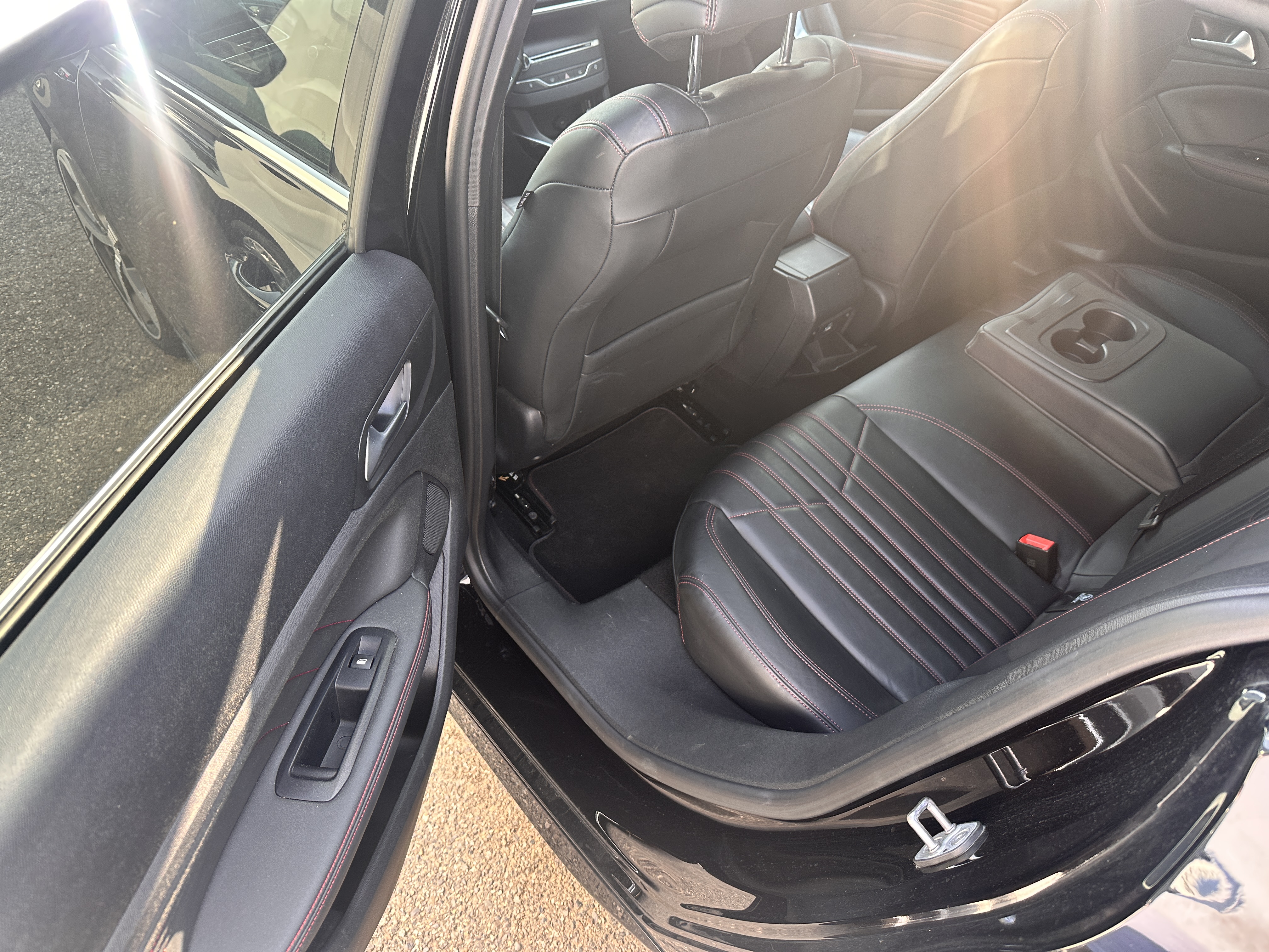 Peugeot 308 III 1.5 BLUEHDI 130 GT EAT8