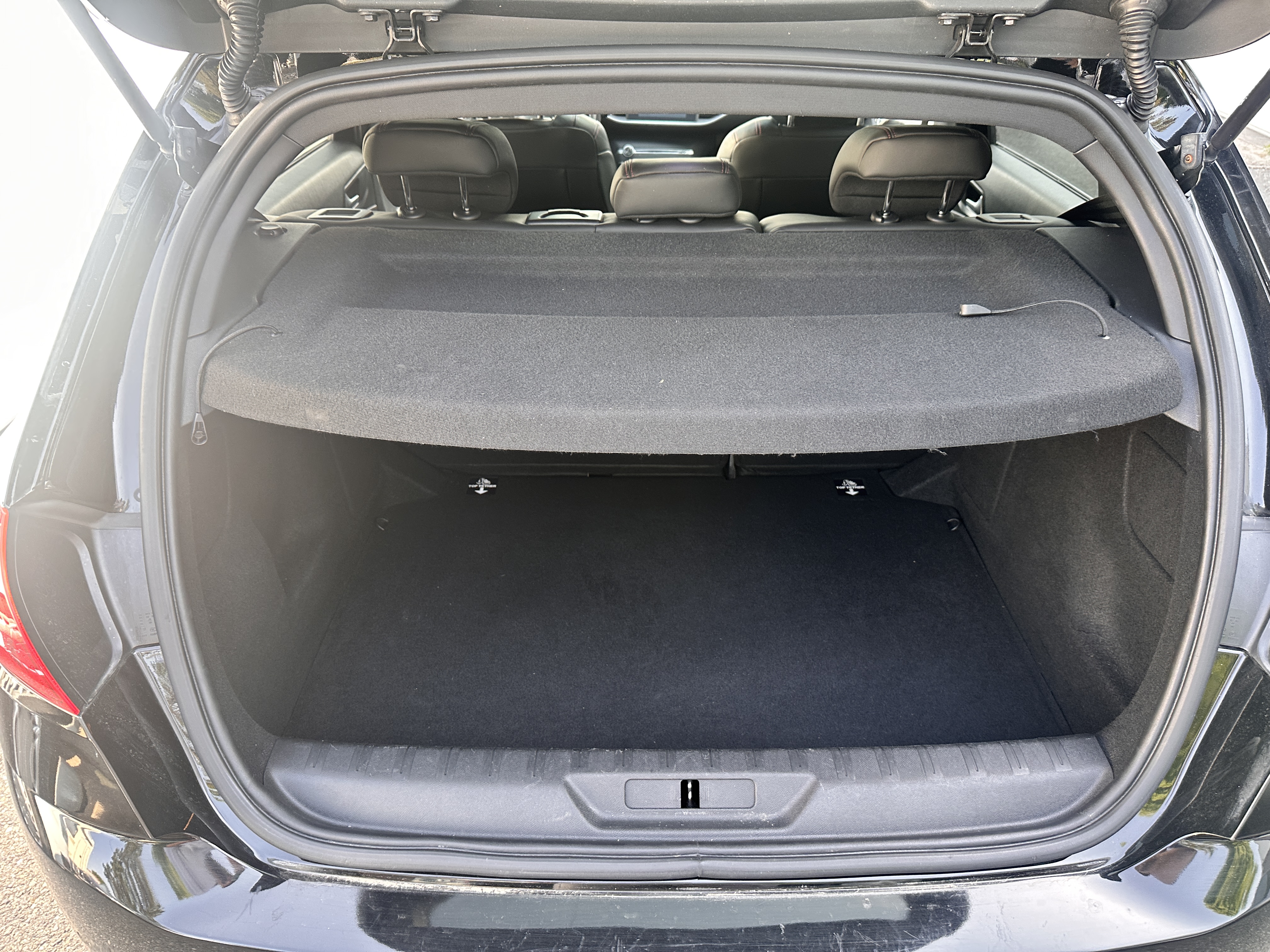 Peugeot 308 III 1.5 BLUEHDI 130 GT EAT8