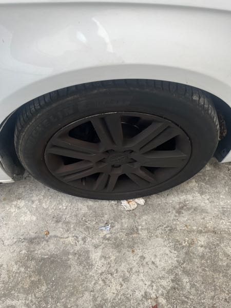 Audi A4 IV (2) 2.0 TDI 143 S LINE