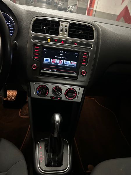 Volkswagen Polo V (2) 1.4 TDI 90 BLUEMOTION TECHNOLOGY LOUNGE DSG7 5P
