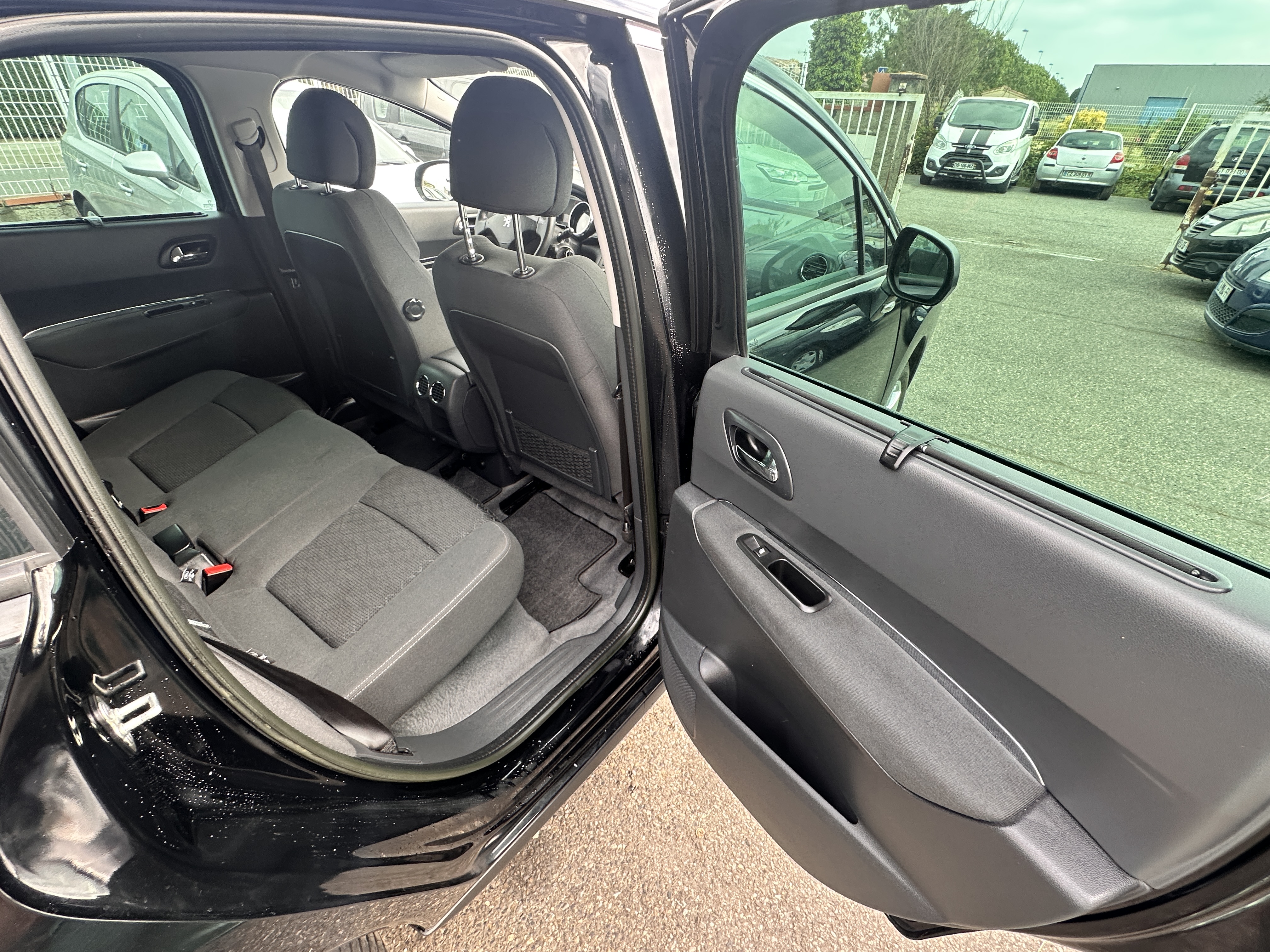 Peugeot 3008 II 1.6 BLUEHDI 120 S&amp;S EURO6 ACTIVE BUSINESS