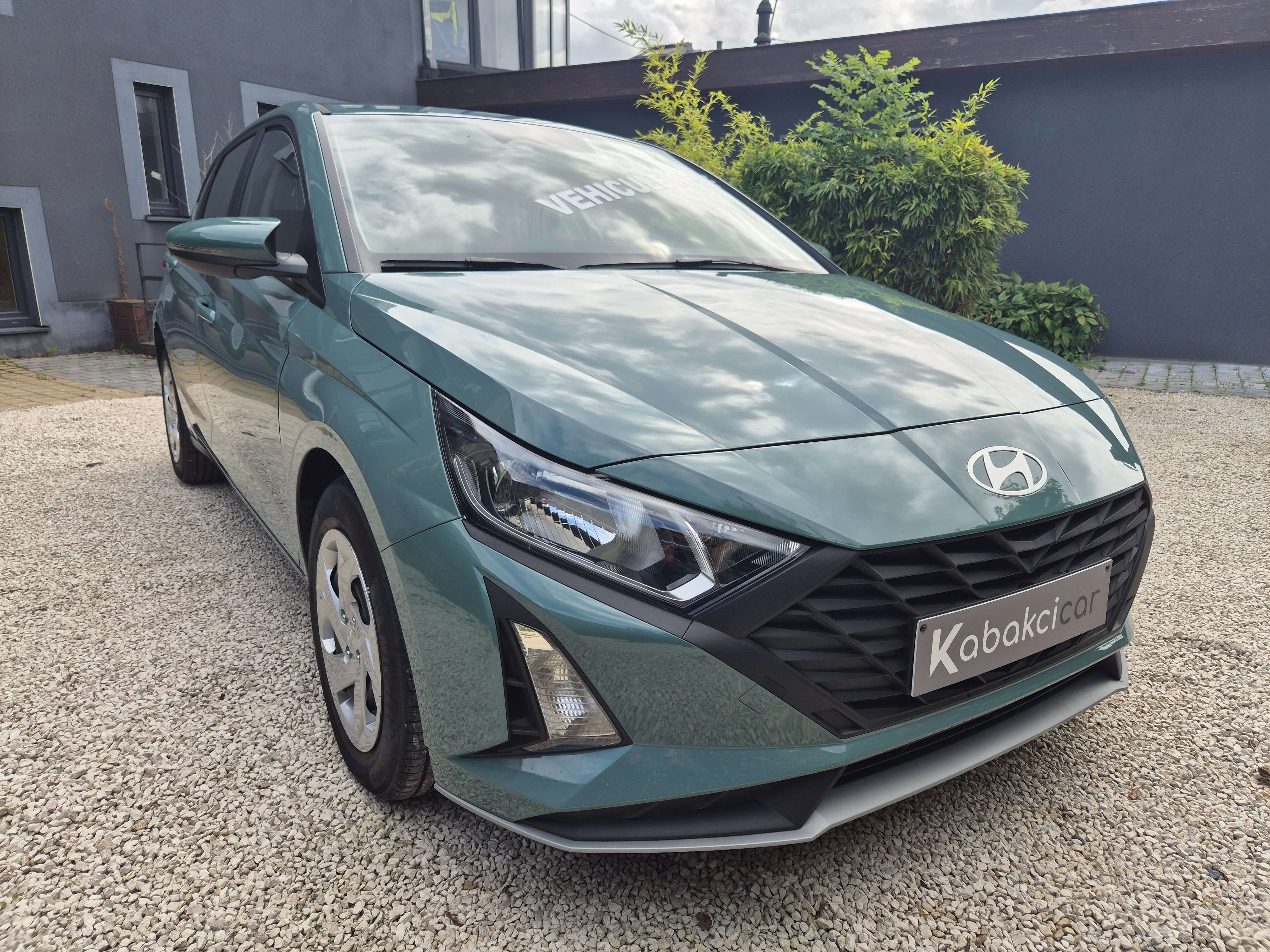 Hyundai i20 1.2i 83 - Faible Consommation et Fiable - Garantie Constructeur Roulez Sans Stress - Dispo -48H - Zone LEZ Ok 12/2034