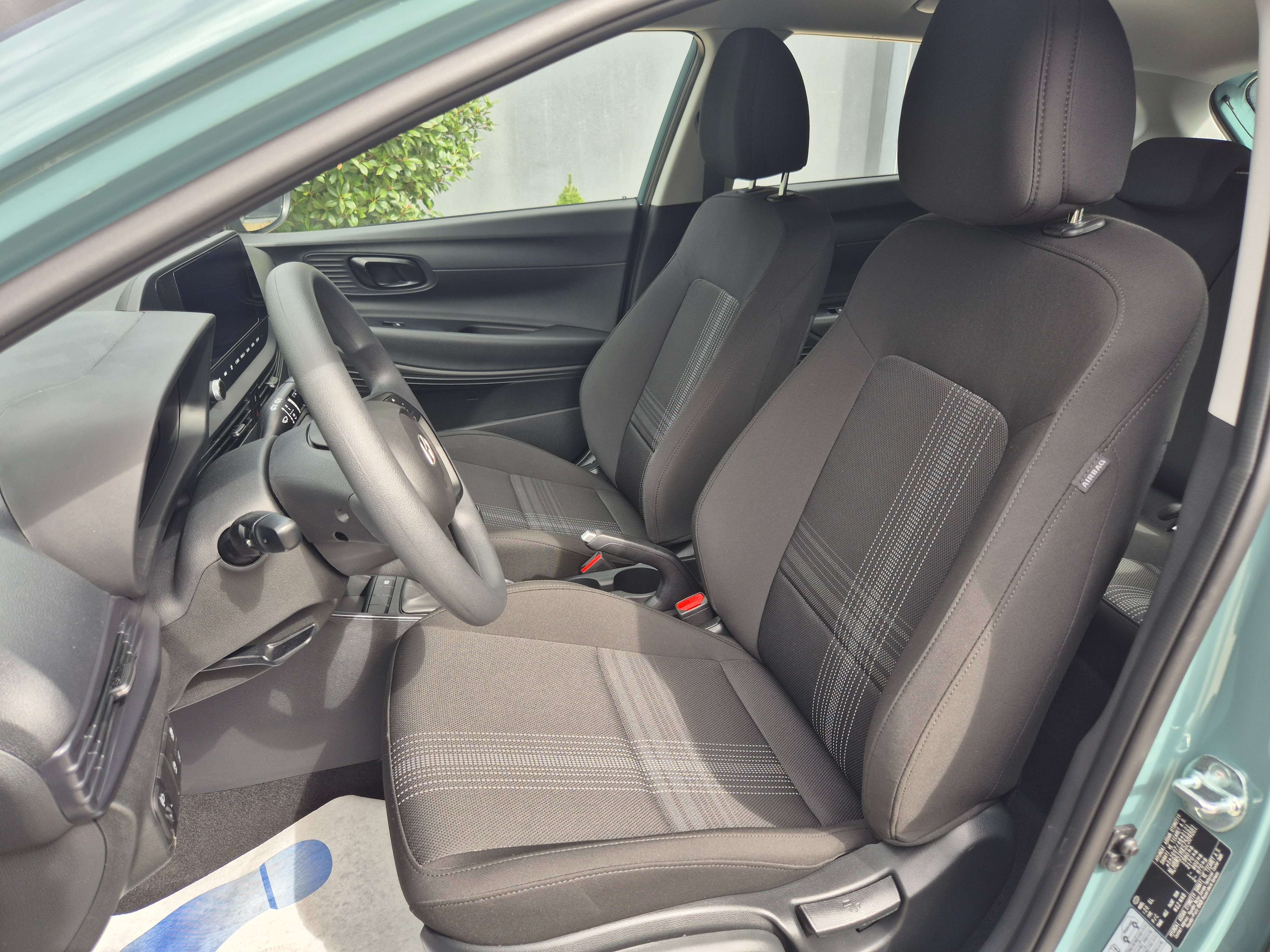 Hyundai i20 1.2i 83 - Faible Consommation et Fiable - Garantie Constructeur Roulez Sans Stress - Dispo -48H - Zone LEZ Ok 12/2034