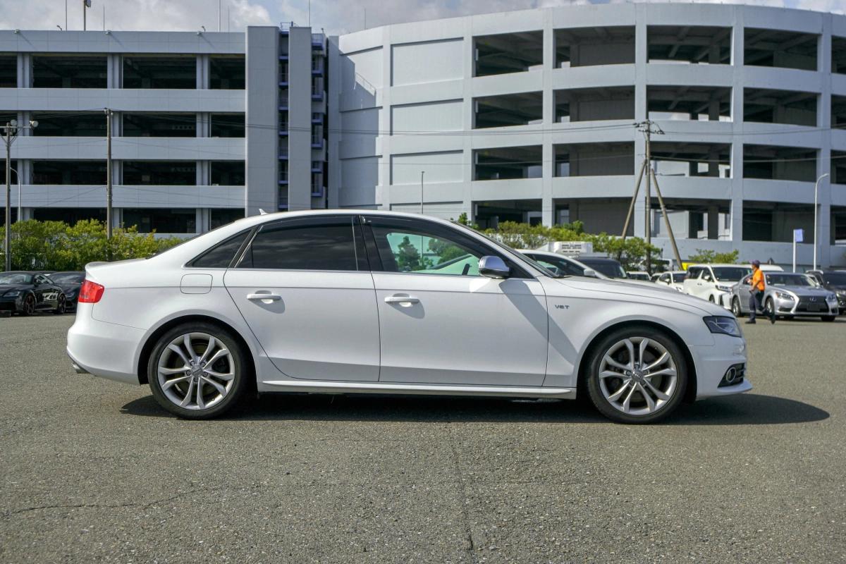 Audi S4 3.0 V6 TFSI 333 QUATTRO S-TRONIC 7
