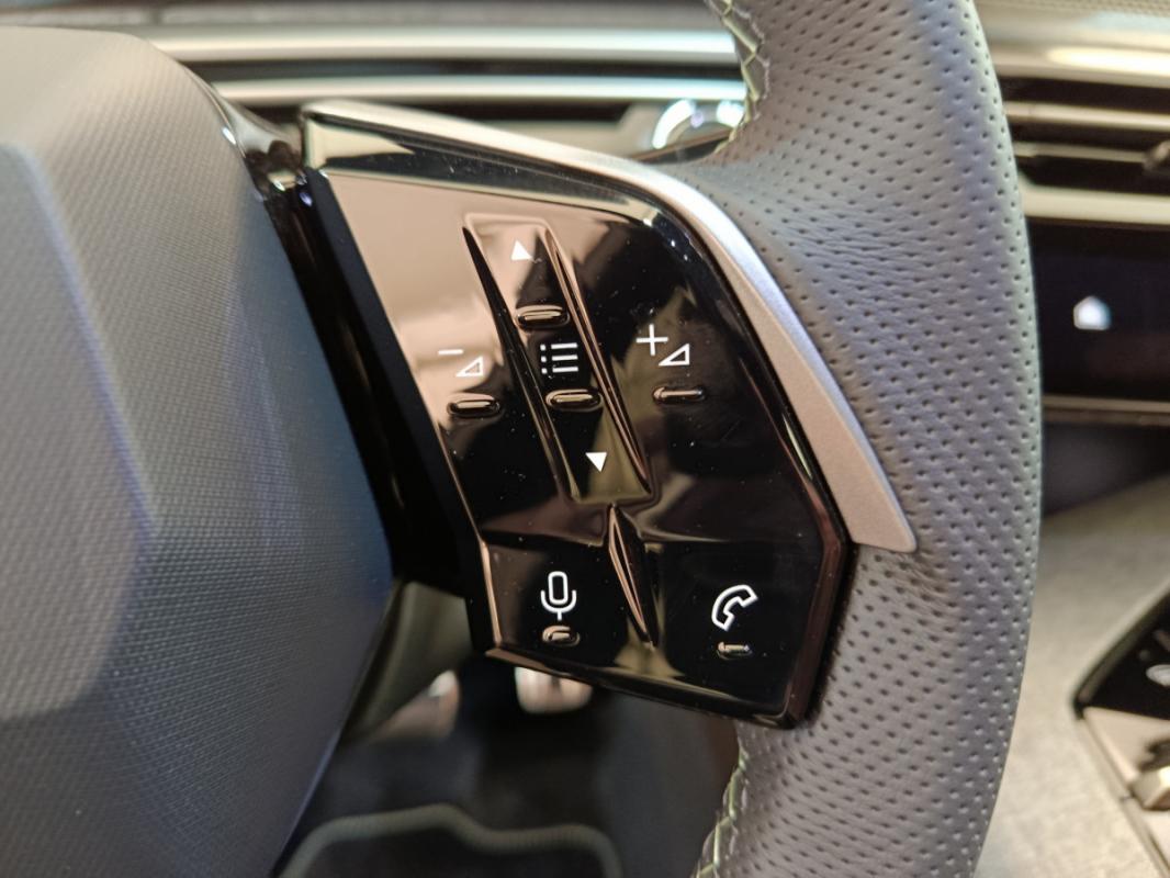 Peugeot 3008 III 1.2 HYBRID 145 E-DCS6 GT