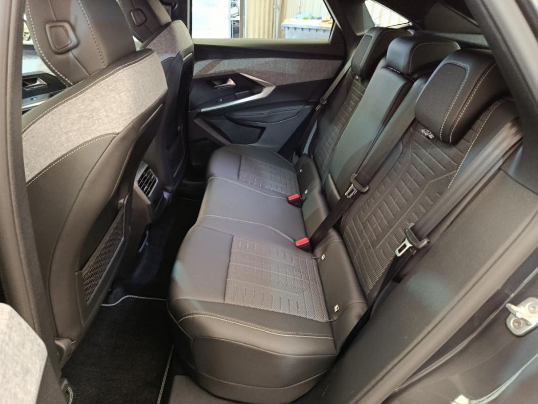 Peugeot 3008 III 1.2 HYBRID 145 E-DCS6 GT