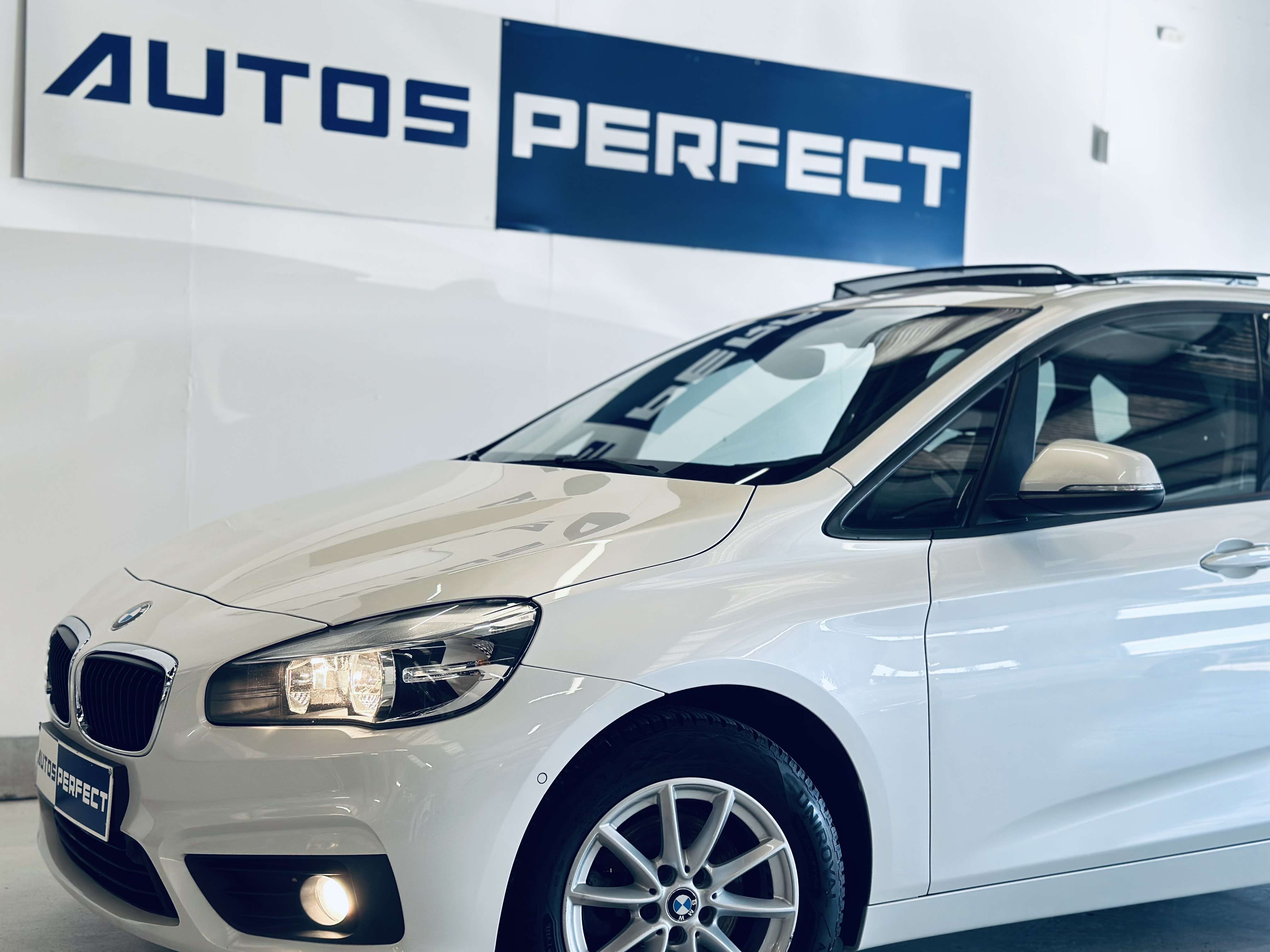 BMW 216 dActive Tourer PDC NAVI CLIM BIZONE TOIT PANO-OUVR