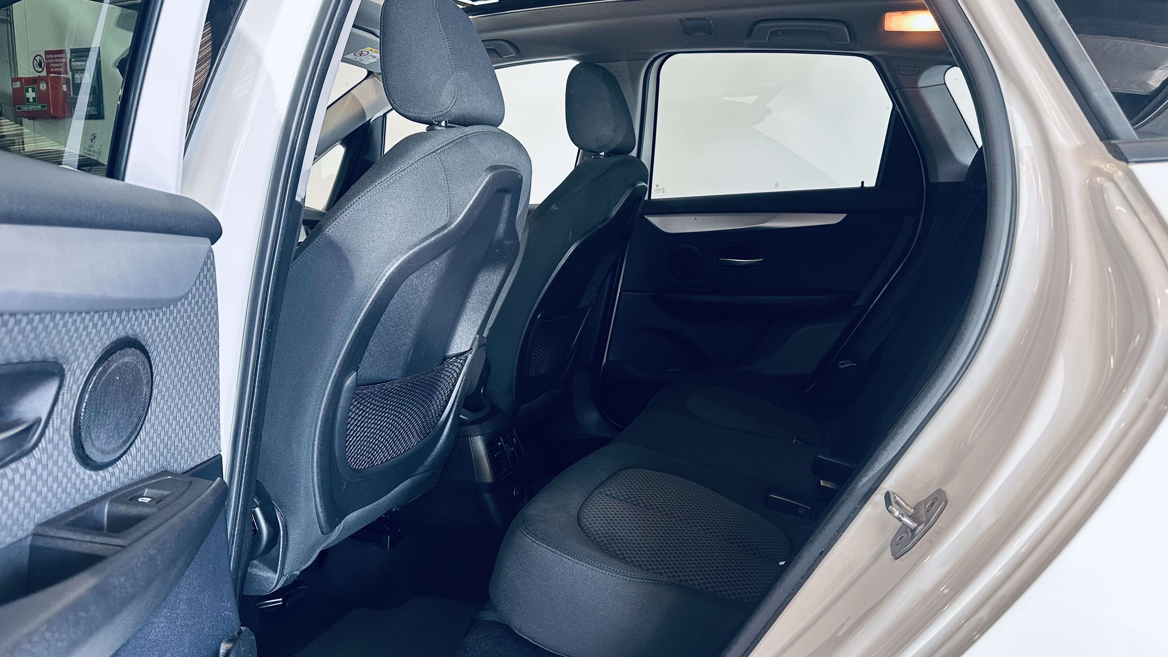 BMW 216 dActive Tourer PDC NAVI CLIM BIZONE TOIT PANO-OUVR