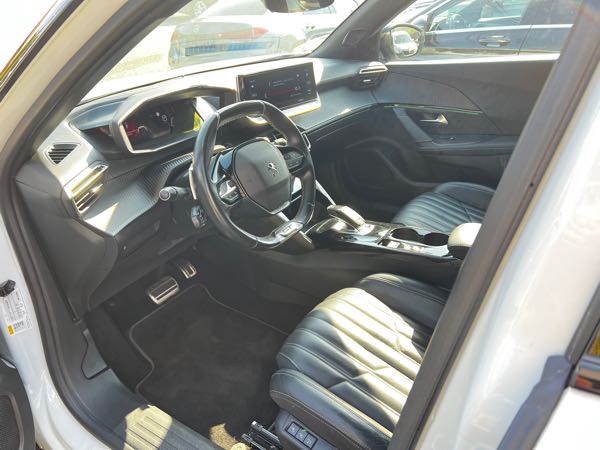 Peugeot 2008 II 1.5 BLUEHDI 130 S&amp;S GT LINE EAT8