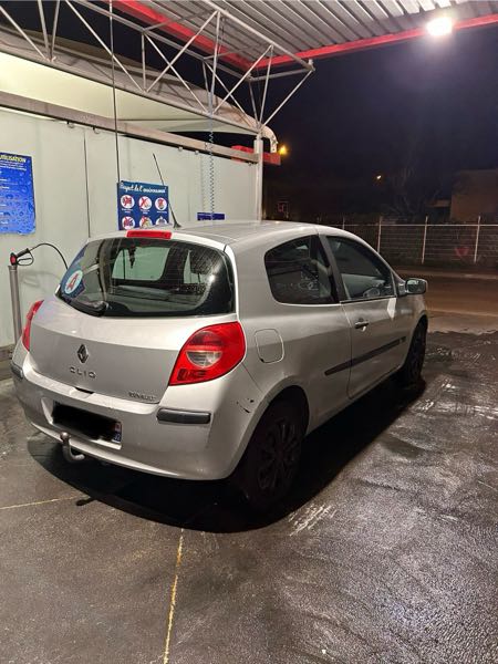 Renault Clio III (2) 1.5 DCI 70 AUTHENTIQUE 3P ECO2
