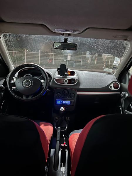 Renault Clio III (2) 1.5 DCI 70 AUTHENTIQUE 3P ECO2