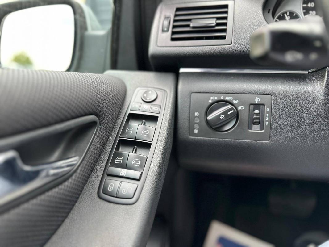 Mercedes-Benz Classe B I (T245) 180 Classic CVT