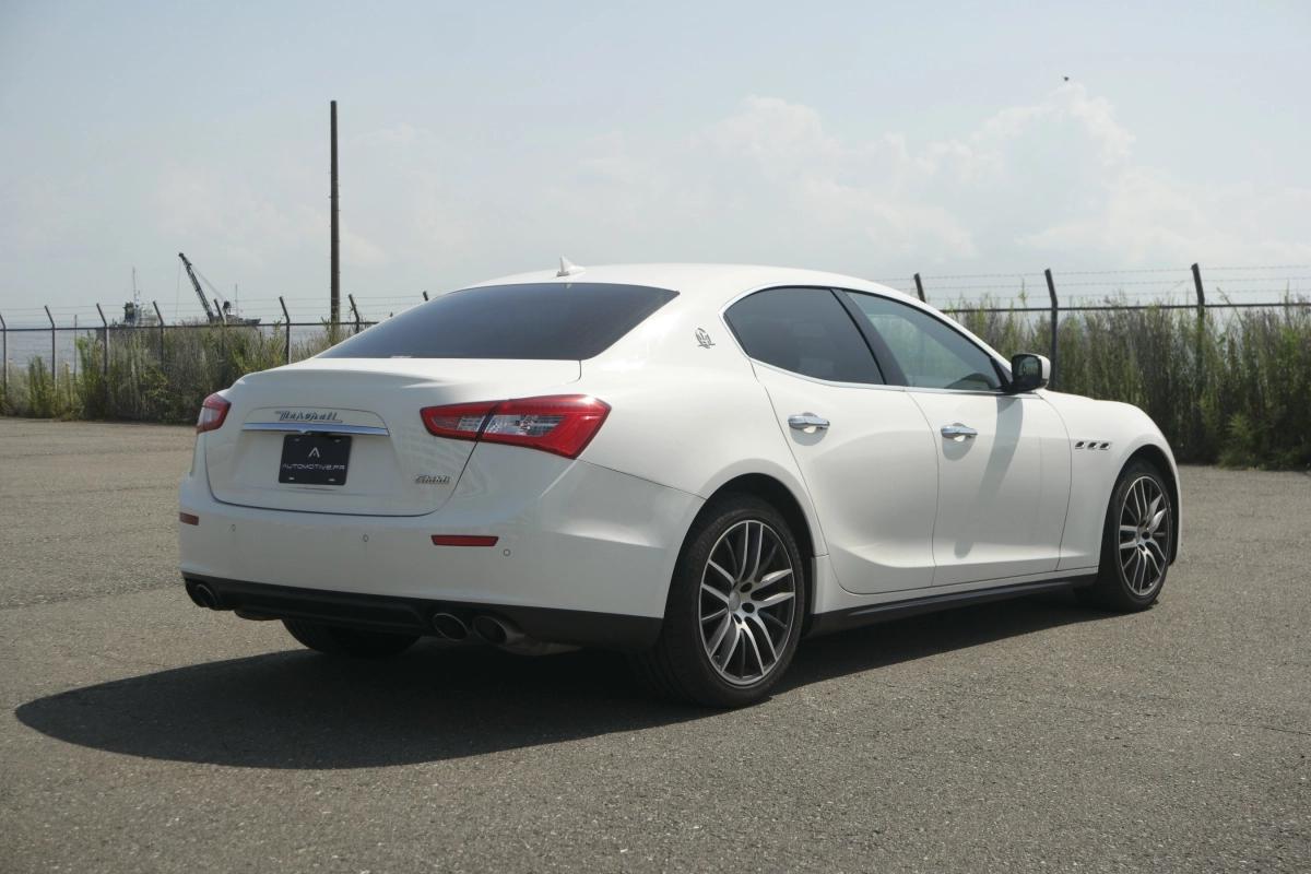 Maserati Ghibli 3.0 330 BVA