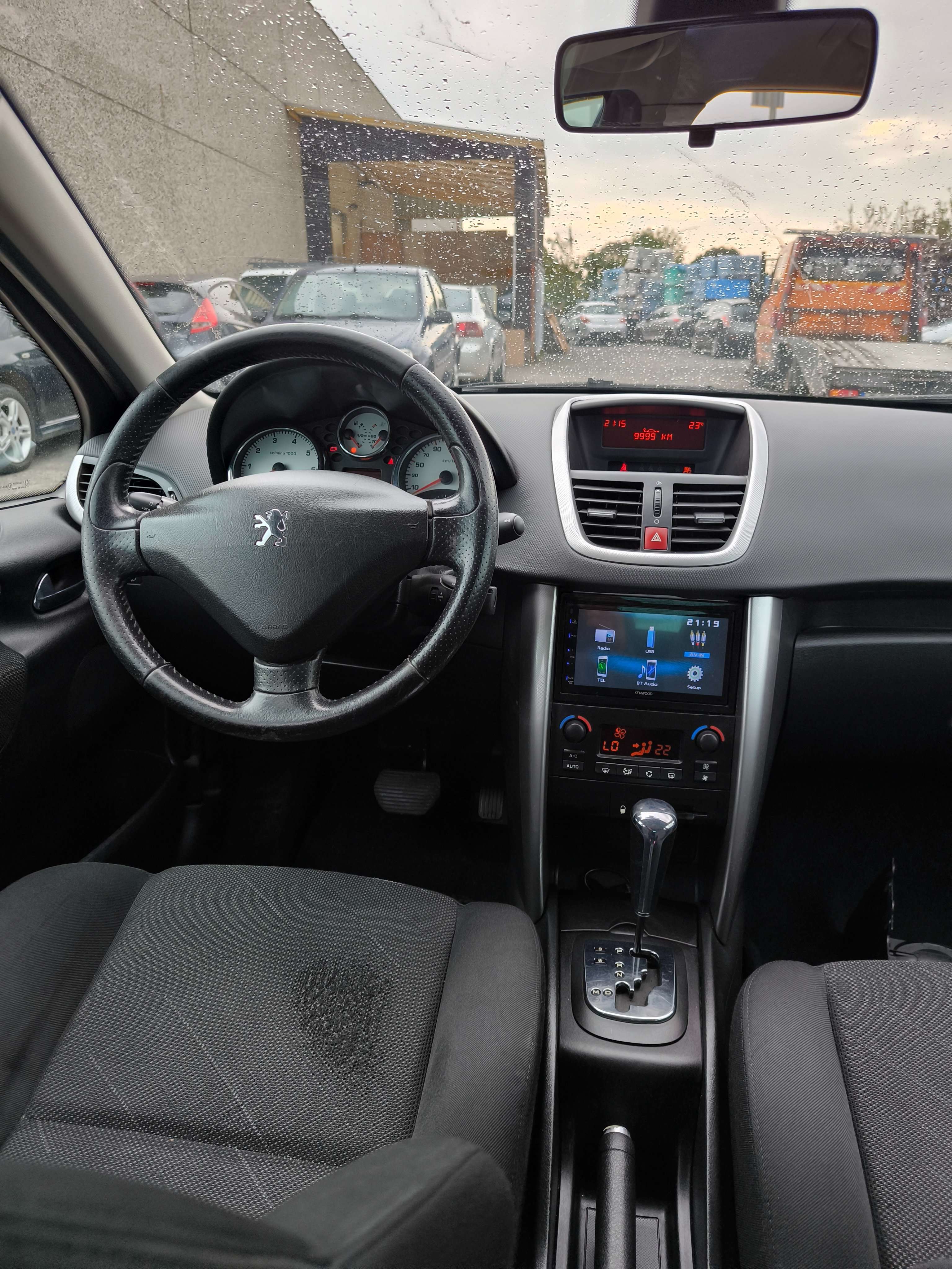 Peugeot 207 Peugeot 207 brk 1600 essence boîte automatique