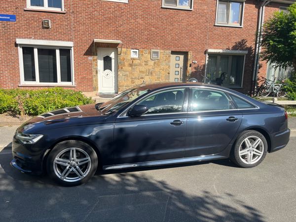 Audi A6 IV (2) 2.0 TDI 150 ULTRA AMBIENTE S TRONIC