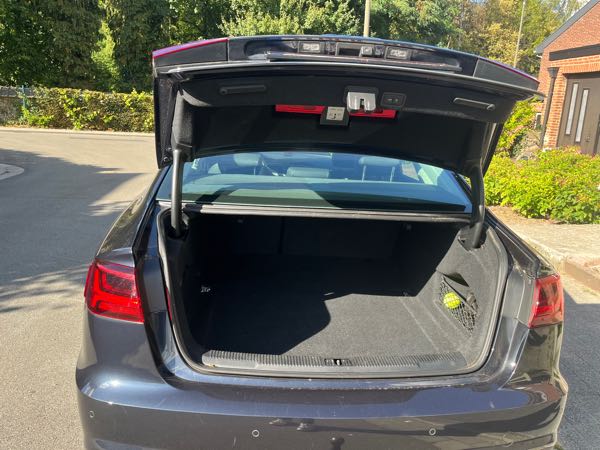 Audi A6 IV (2) 2.0 TDI 150 ULTRA AMBIENTE S TRONIC
