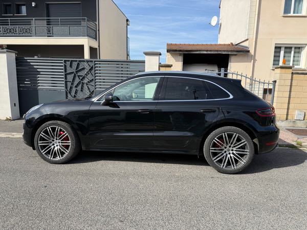 Porsche Macan 3.6 V6 TURBO