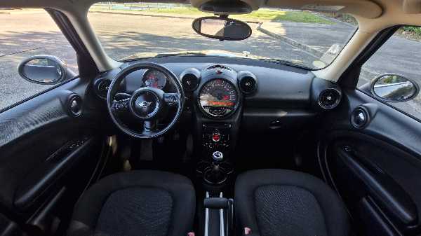 Mini Countryman (2) ONE D 90 EDITION BRICK LANE BV6