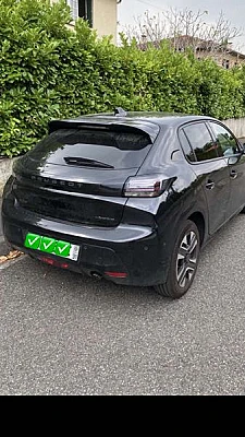Peugeot 208 II 1.2 PURETECH 100 S&amp;S ALLURE EAT8
